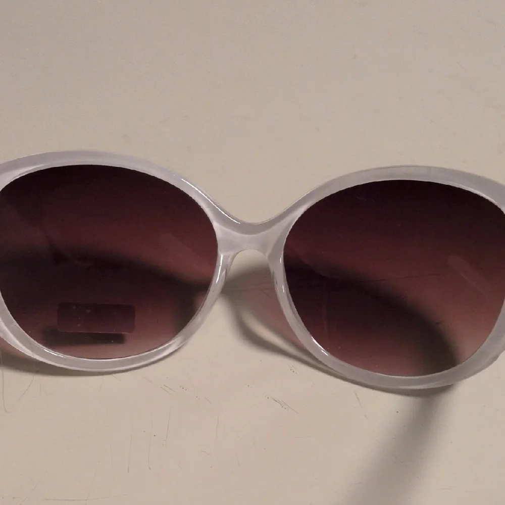 villager elegant sunglasses